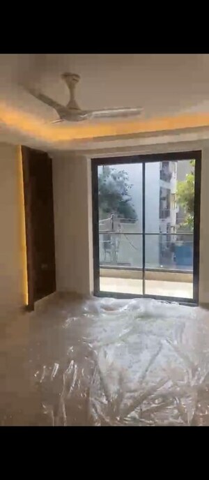 Room in 4 BHK Builder Floor at Ansal Sushant Lok I, Sector 43 – for Sale