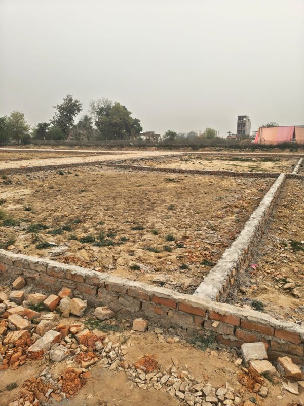 Plot For Sale in Matiyari