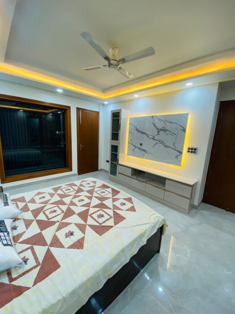 Bedroom, vasant kunj enclave 4 Bedroom 2000 Sq.Ft. Builder Floor In Vasant Kunj Enclave Delhi 10236795