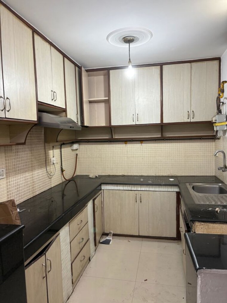 Kitchen, sector 19b dwarka 3 Bedroom 1900 Sq.Ft. Apartment In Sector 19b Dwarka Delhi 10236887