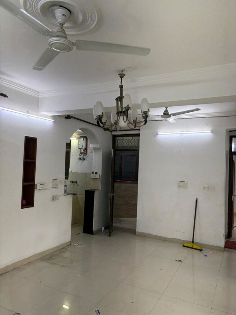 Room, sector 19b dwarka 3 Bedroom 1900 Sq.Ft. Apartment In Sector 19b Dwarka Delhi 10236887