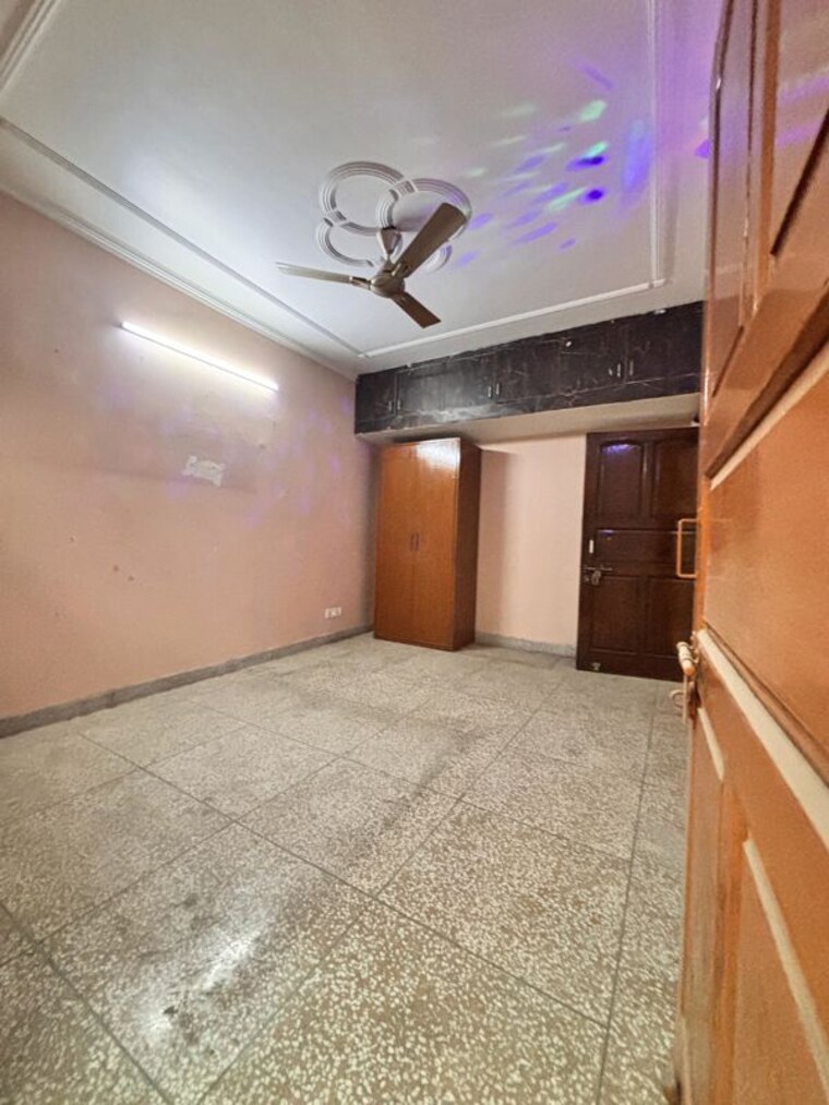 Room, khirki extension 2 Bedroom 630 Sq.Ft. Builder Floor In Khirki Extension Delhi 10236916