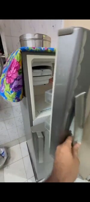 Furnished Amenities in 1 BHK Apartment at Tolaram Colony – for Rent