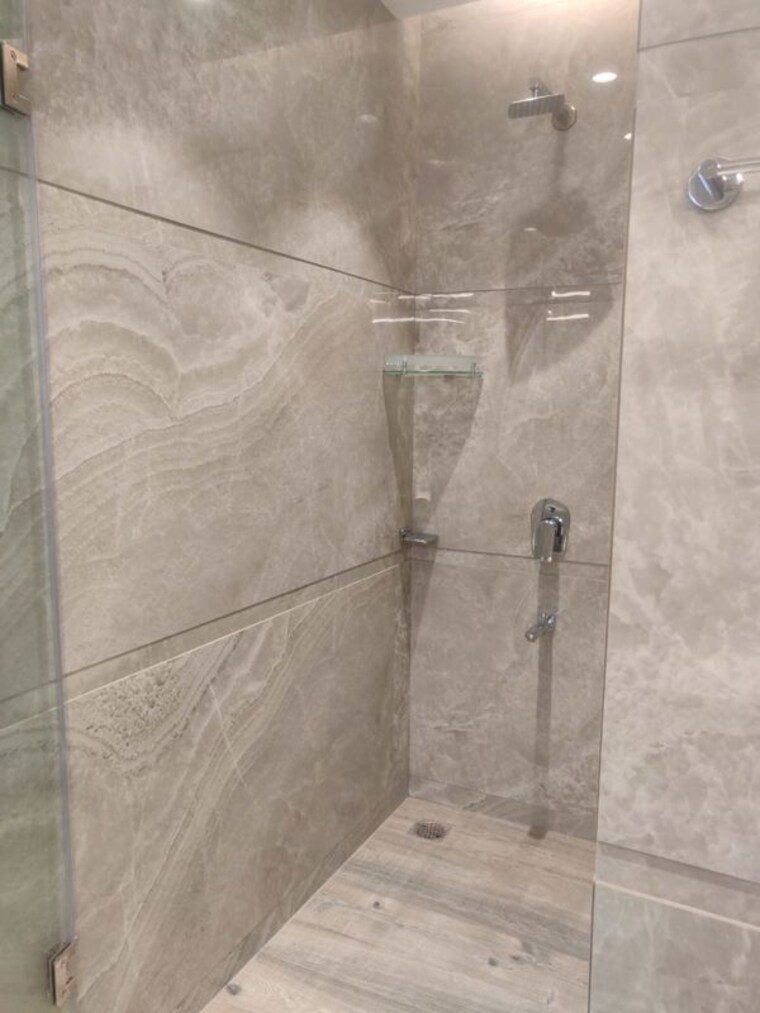 Bathroom, south city 1 4 Bedroom 3000 Sq.Ft. Builder Floor In South City 1 Gurgaon 10236963