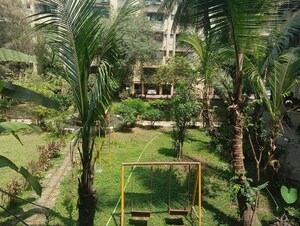 2 BHK Apartment – Garden View at Atlanta CHS, Malad West - for Rent