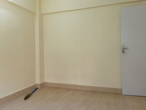 Room in 2 BHK Apartment at Atlanta CHS, Malad West – for Rent