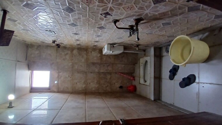 Bathroom, kalkaji 3 Bedroom 2700 Sq.Ft. Apartment In Kalkaji Delhi 10236987