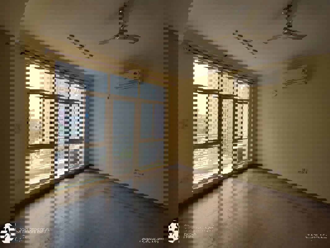 3 BHK + Extra Room 1675 Sq.Ft. Apartment in Parsvnath Planet