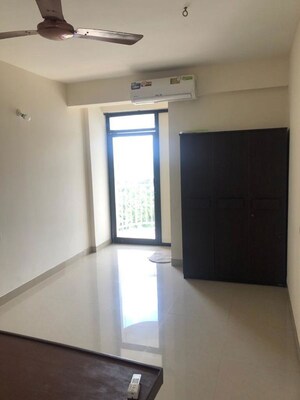 Room in 3 BHK Apartment at Kuttanellur – for Sale