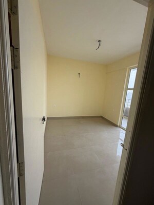 Room in 1 BHK Apartment at Pyramid Altia, Sector 70 – for Rent