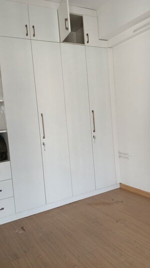 Furnished Amenities in 4 BHK Apartment at Godrej Woods, Sector 43 – for Rent