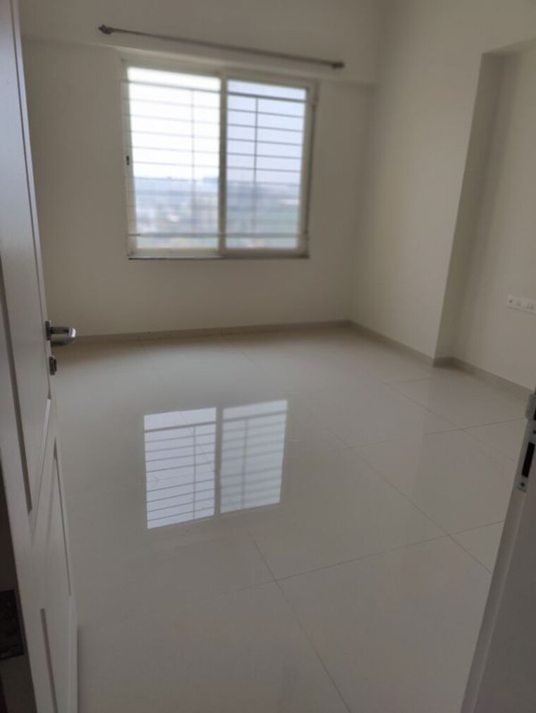 Bedroom, kumar-princetown-royal-b2 3 Bedroom 1650 Sq.Ft. Apartment In Undri Pune 10237213