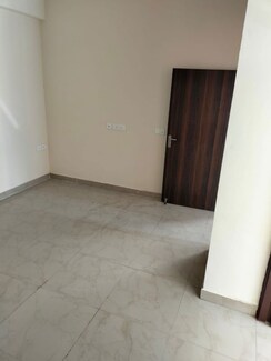 2 BHK Apartment For Sale in Crossing Republic