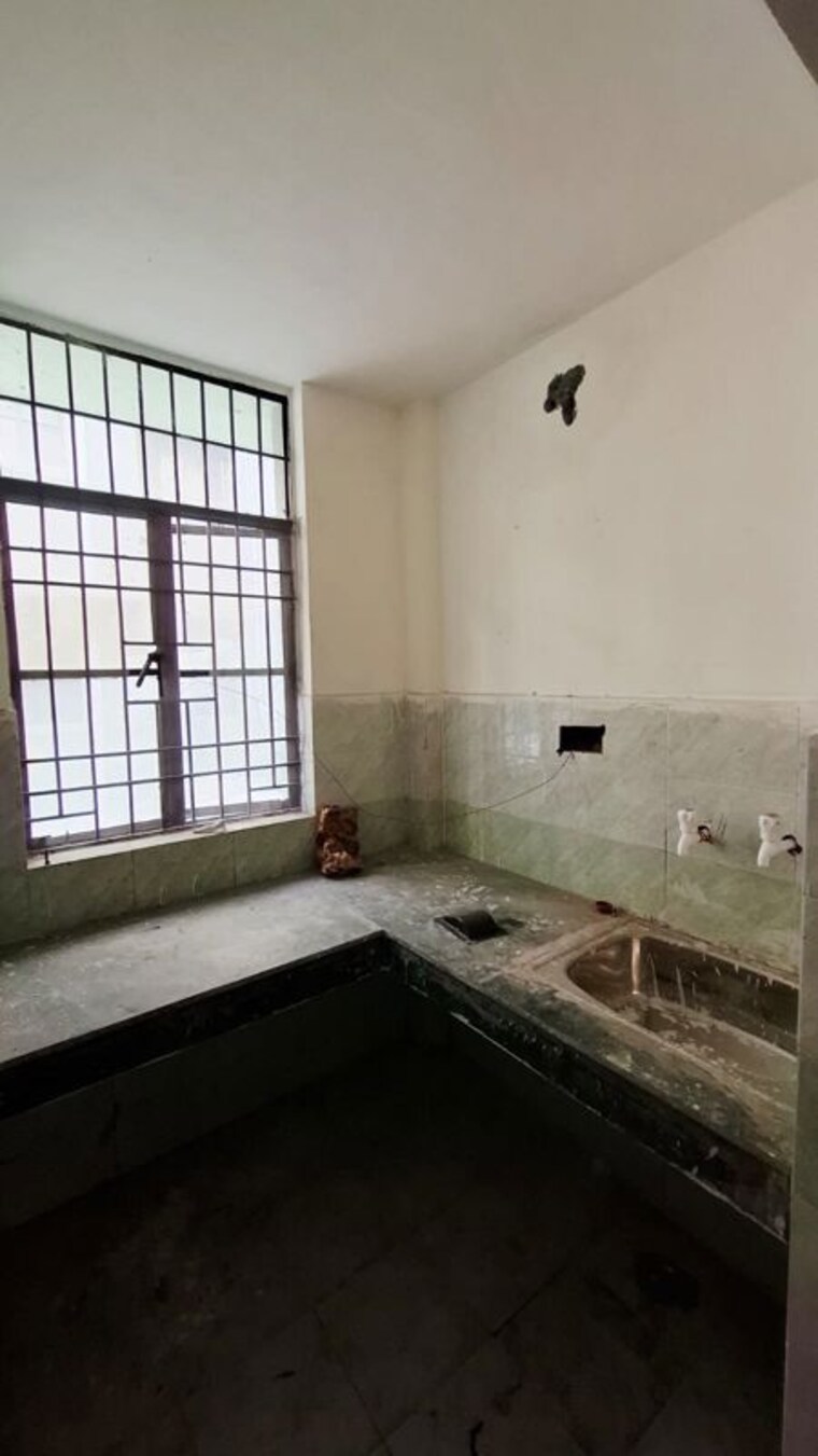 Room, sector 10 greater noida 1.5 Bedroom 30 Sq.Mt. Apartment In Sector 10 Greater Noida Greater Noida 10237261