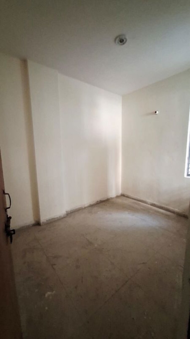 Room, sector 10 greater noida 1.5 Bedroom 30 Sq.Mt. Apartment In Sector 10 Greater Noida Greater Noida 10237261