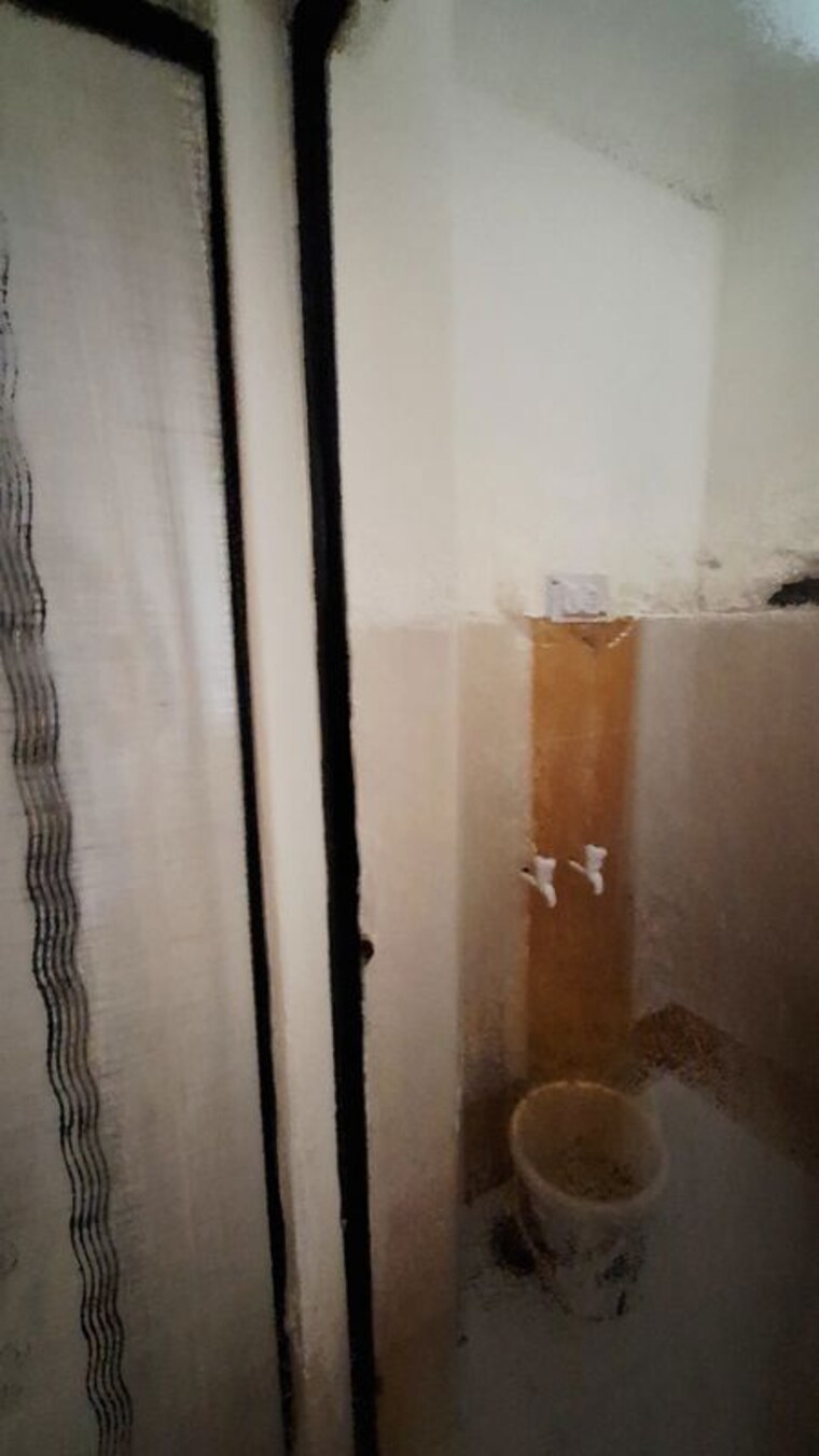 undefined, sector 10 greater noida 1.5 Bedroom 30 Sq.Mt. Apartment In Sector 10 Greater Noida Greater Noida 10237261