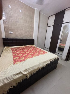 1 RK Builder Floor For Rent in Gold Souk Mall, Sector 43