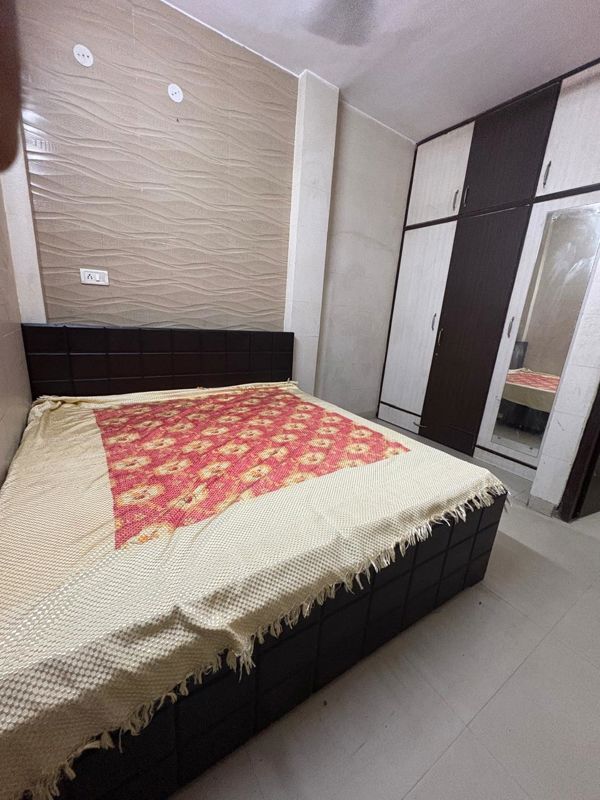 1 RkBuilder Floor For Rent in Gold Souk Mall