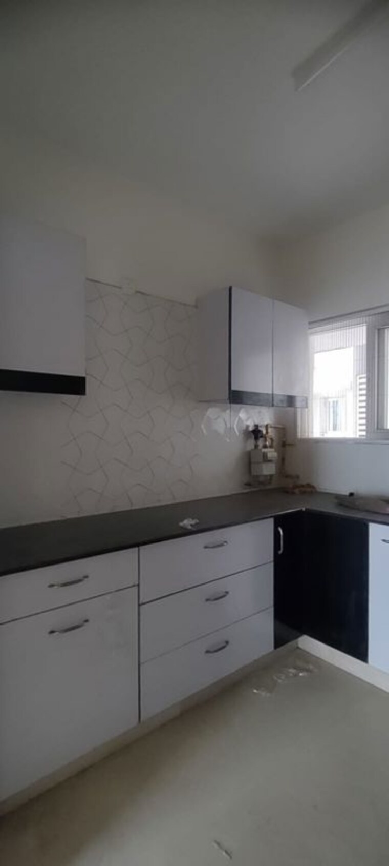 Kitchen, omaxe-royal-residency-faridabad 3 Bedroom 1925 Sq.Ft. Apartment In Sector 79 Faridabad 10237371