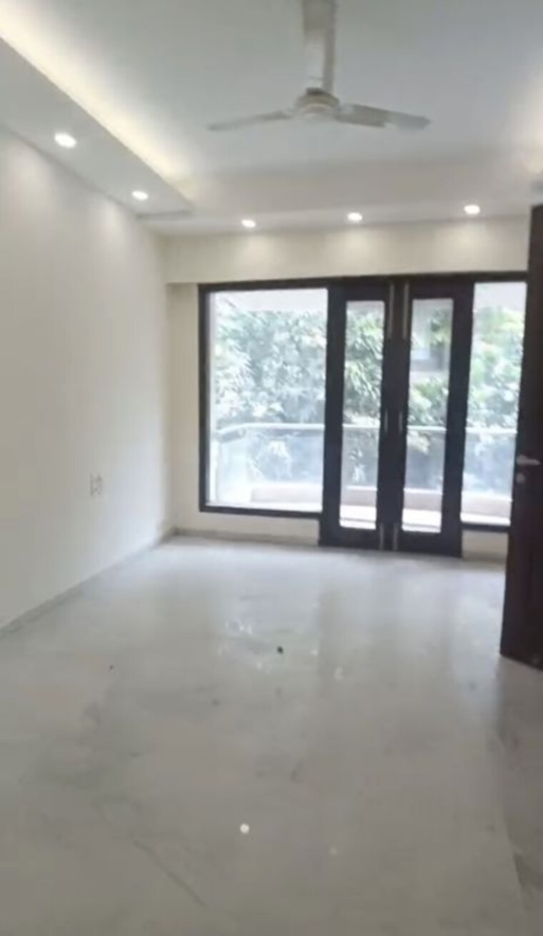 Room, sector 57 5 Bedroom 4500 Sq.Ft. Villa In Sector 57 Gurgaon 10237373