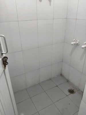 Bathroom in 1 BHK Apartment at Jagriti Apartments, Sector 71 – for Rent