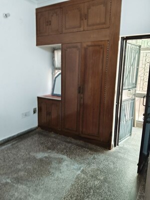 Room in 1 BHK Apartment at Jagriti Apartments, Sector 71 – for Rent