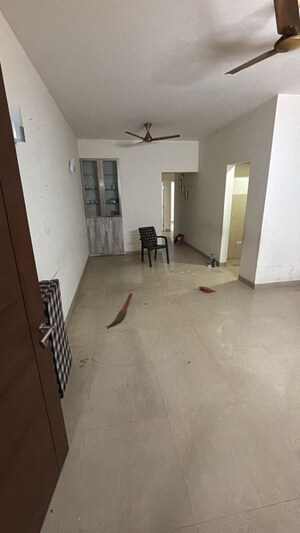 3 BHK Apartment For Rent in Emaar Emerald Estate, Sector 65