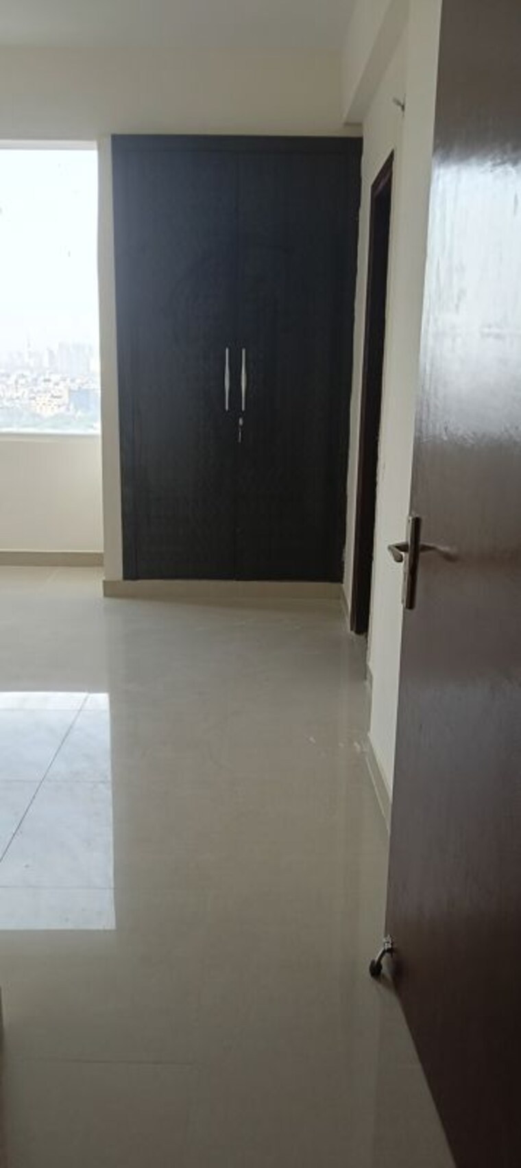 Room, amrapali-heartbeat-city 3 Bedroom 1350 Sq.Ft. Apartment In Sector 107 Noida 10237392