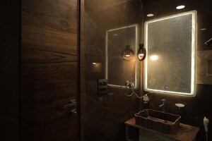 Furnished Amenities in 4 BHK Builder Floor at Ireo City Plots, Sector 60 – for Sale