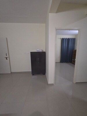 Room in 3 BHK Apartment at Pyramid Altia, Sector 70 – for Rent