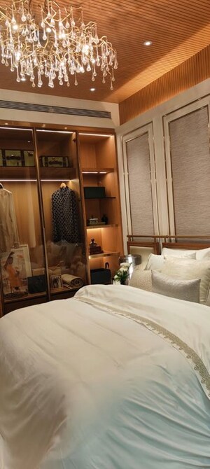 Living Room in 4 BHK Apartment at Piramal Mahalaxmi Central Tower, Mahalaxmi – for Sale