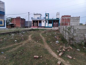  Plot – Exterior View View at Jankipuram Extension - for Sale