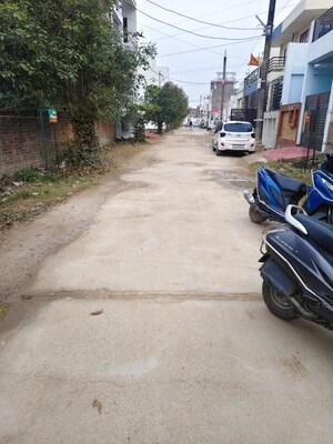  Plot – Exterior View View at Jankipuram - for Sale