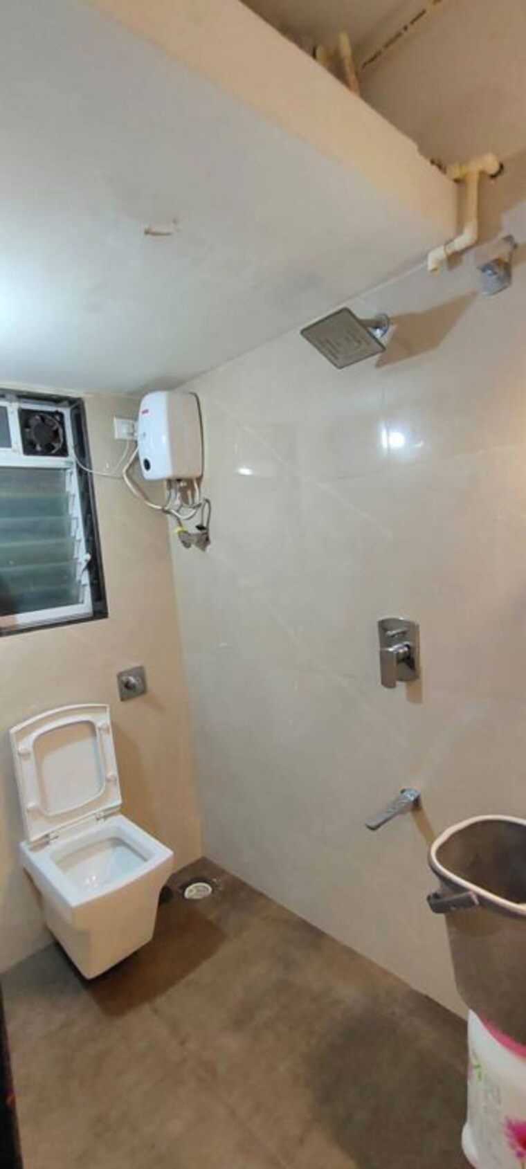 Bathroom, khar west 1 Bedroom 500 Sq.Ft. Apartment In Khar West Mumbai 10237437