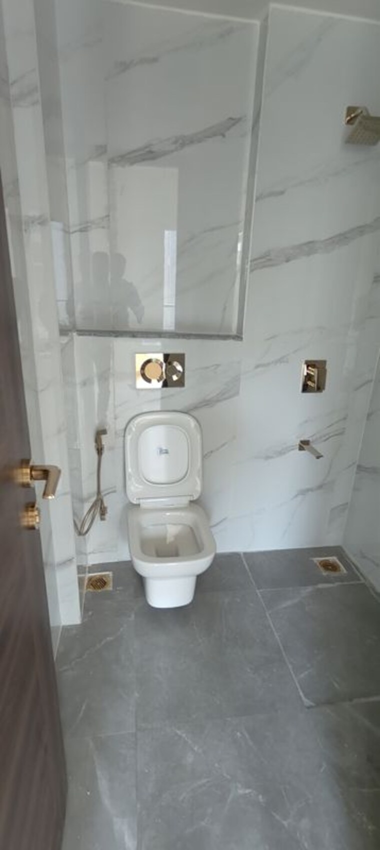 Bathroom, smart-world-orchard 2 Bedroom 1150 Sq.Ft. Apartment In Sector 61 Gurgaon 10237495