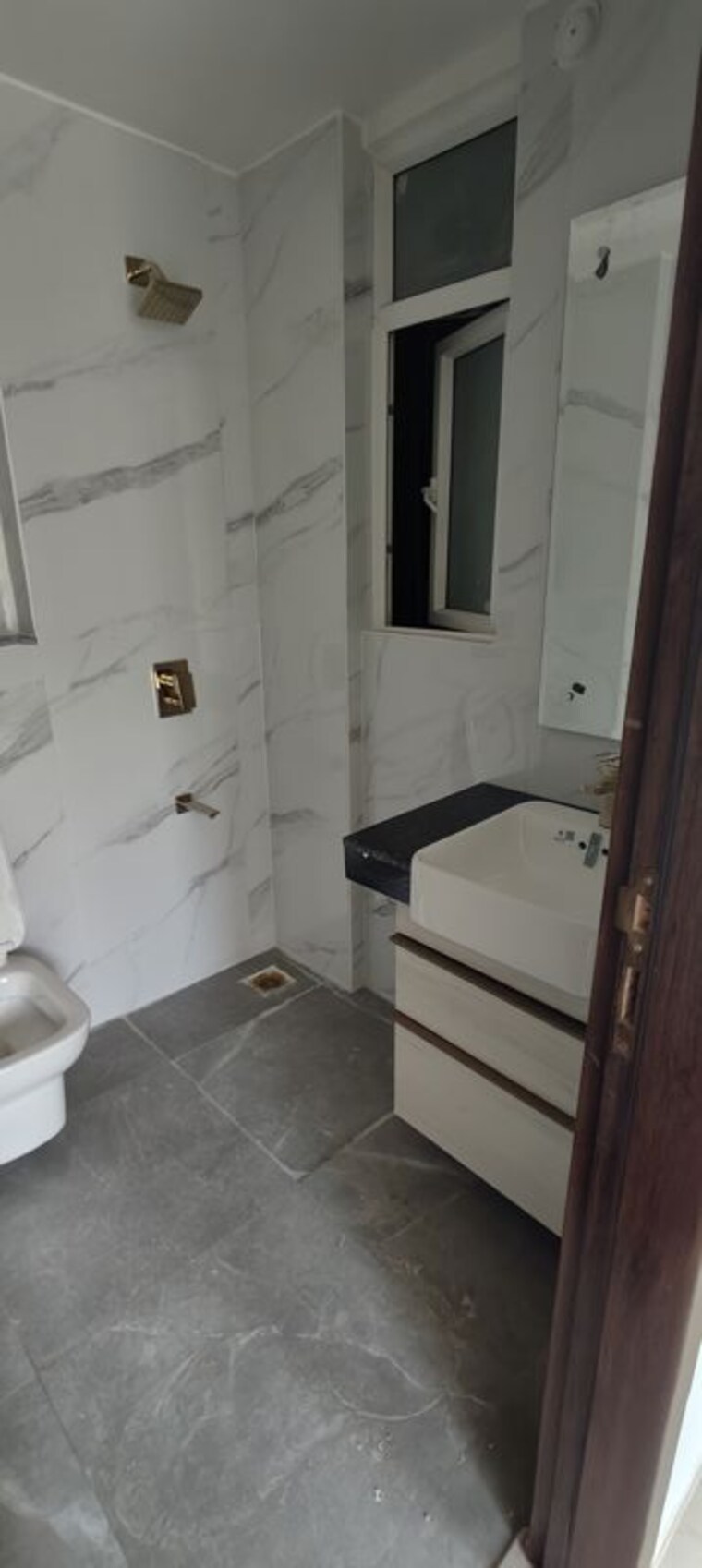 Bathroom, smart-world-orchard 2 Bedroom 1150 Sq.Ft. Apartment In Sector 61 Gurgaon 10237495