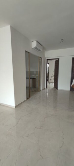 2 BHK Apartment For Rent in Smart World Orchard, Sector 61