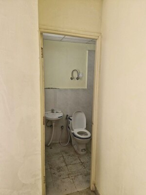 Furnished Amenities in 3 BHK Apartment at Pyramid Altia, Sector 70 – for Rent