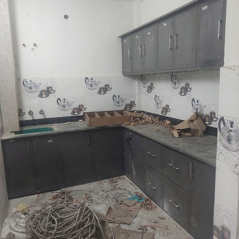 Kitchen, dwarika-raj-garden-city 4 Bedroom 194 Sq.Yd. Builder Floor In Raj Nagar Extension Ghaziabad 10237540