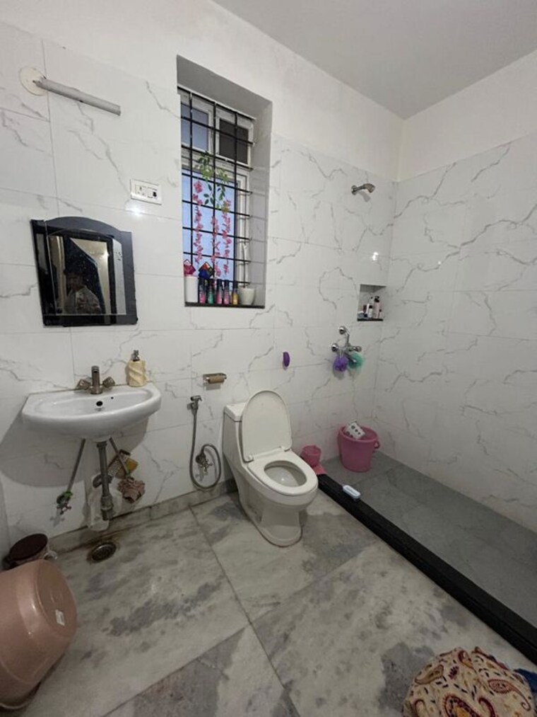 Master Bedroom, sector 21 2.5 Bedroom 1200 Sq.Ft. Villa In Sector 21 Gurgaon 10237571