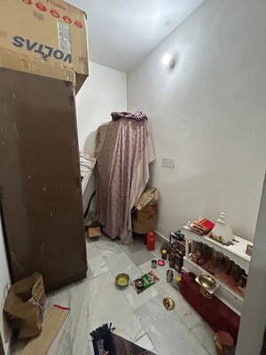 Living Room in 2.5 BHK Villa at Sector 21 – for Rent