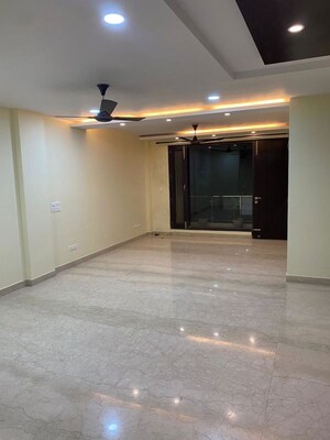 4 BHK Builder Floor For Rent in Sector 57