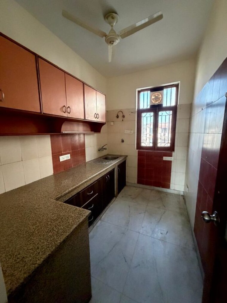 Kitchen, sector 23 1.5 Bedroom 500 Sq.Ft. Villa In Sector 23 Gurgaon 10237617