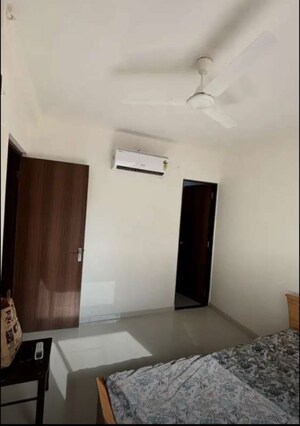 Room in 1.5 BHK Apartment at Puneet Shivalaya, Tagore Nagar – for Rent