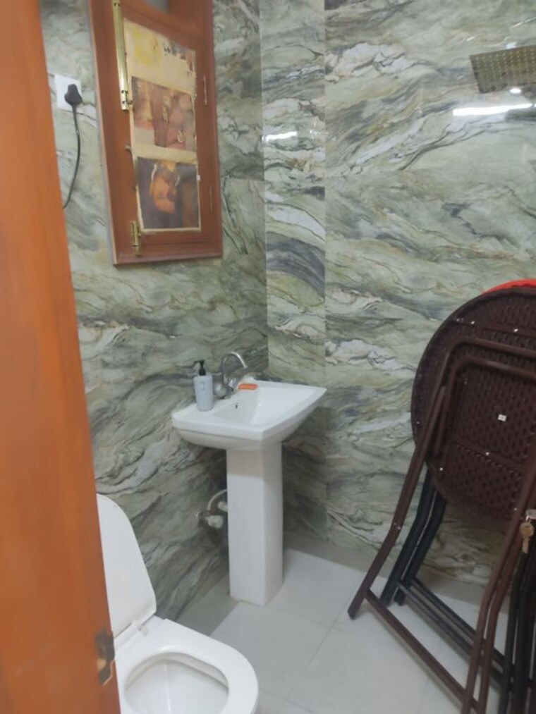 Bathroom, supertech-cape-town 2.5 Bedroom 1050 Sq.Ft. Apartment In Sector 74 Noida 10237623