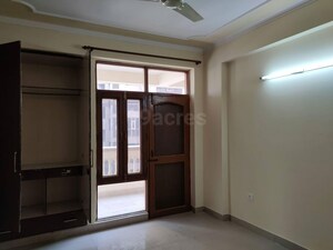 Room in  Apartment at Ansal Royale Casa, Sector 55 – for Rent