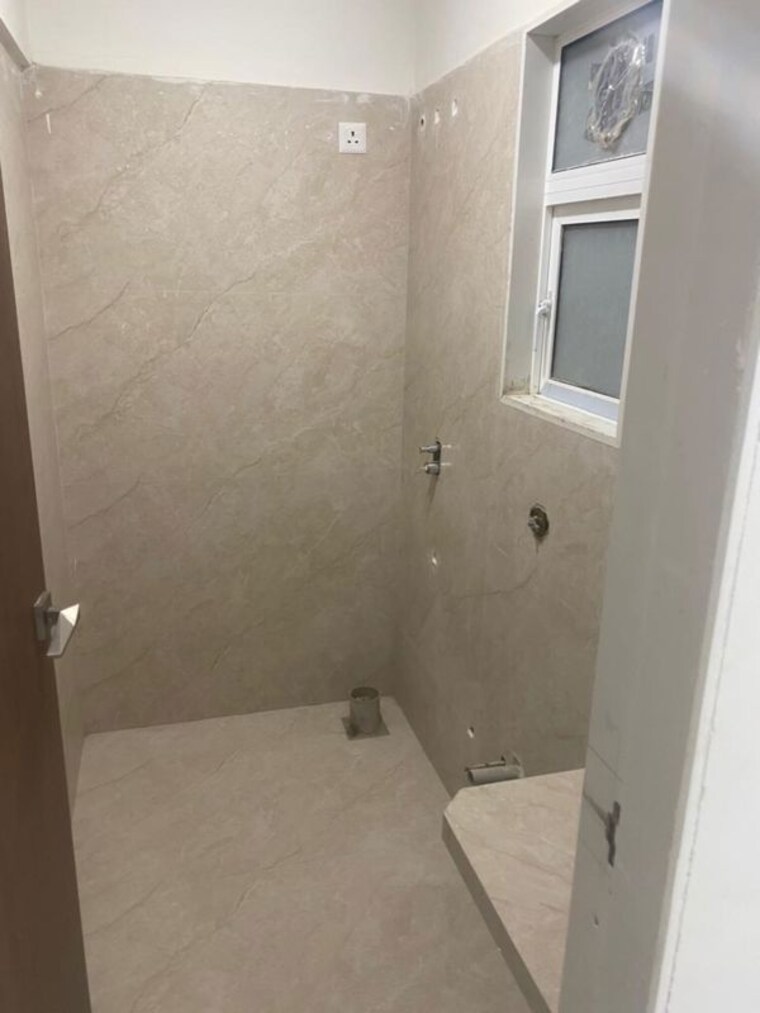 Bathroom, azad nagar 1 Bedroom 430 Sq.Ft. Apartment In Azad Nagar Mumbai 10237638