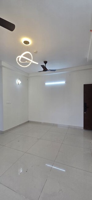 Room in 2 BHK Apartment at Eden Park At The Prestige City, Sarjapur Road – for Rent