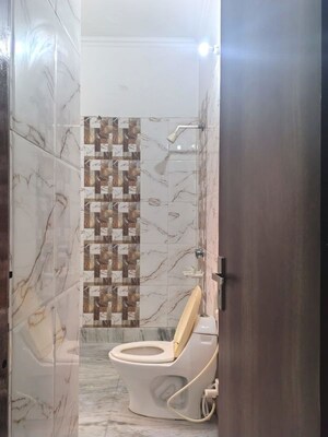 Bathroom in 3.5 BHK Villa at Sector 31 – for Rent