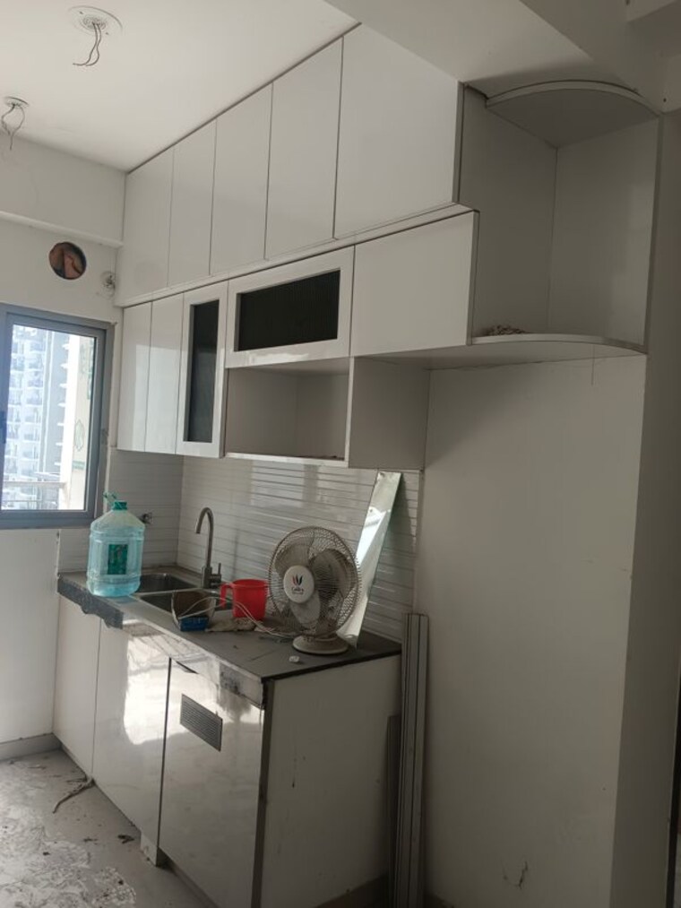 Kitchen, gulshan-bellina 2 Bedroom 25000 Sq.Ft. Apartment In Sector 16 Greater Noida Greater Noida 10237729